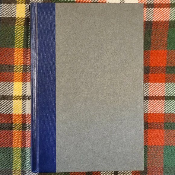 Heinlein 2-BOOK BUNDLE: Stranger In A Strange Land + A Heinlein Trio, hardcovers - Picture 3 of 14